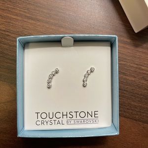 Curved Stud earrings